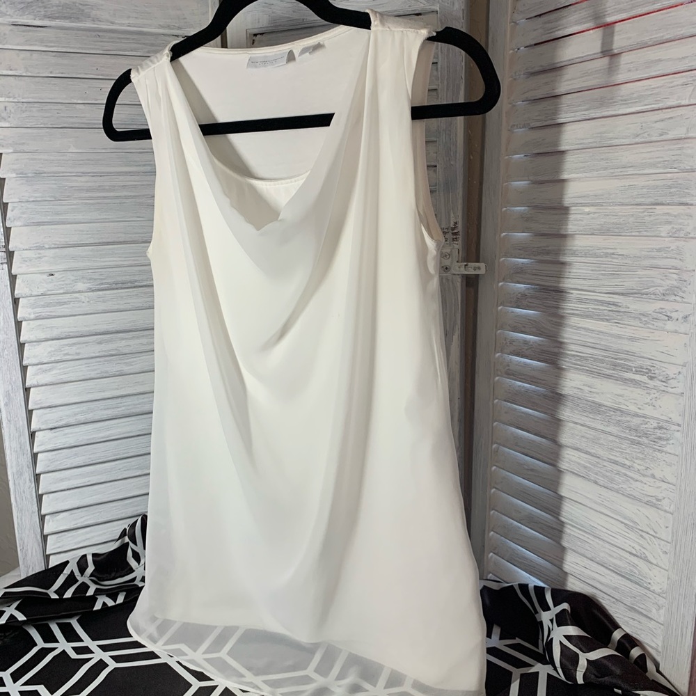 New York & Co white lined cowl neck T-shirt
